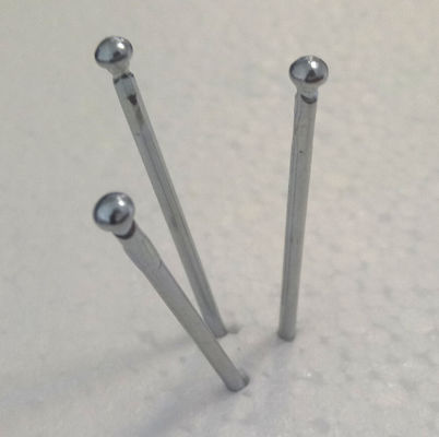 ম্যান্ড্রেল তৈরির জন্য উচ্চ-নির্ভুলতা ব্লাইন্ড রিভেট মেকিং মেশিন